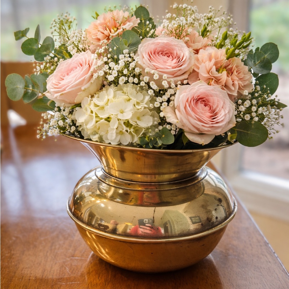 Vintage Brass Decorative Bowl (spitoon)